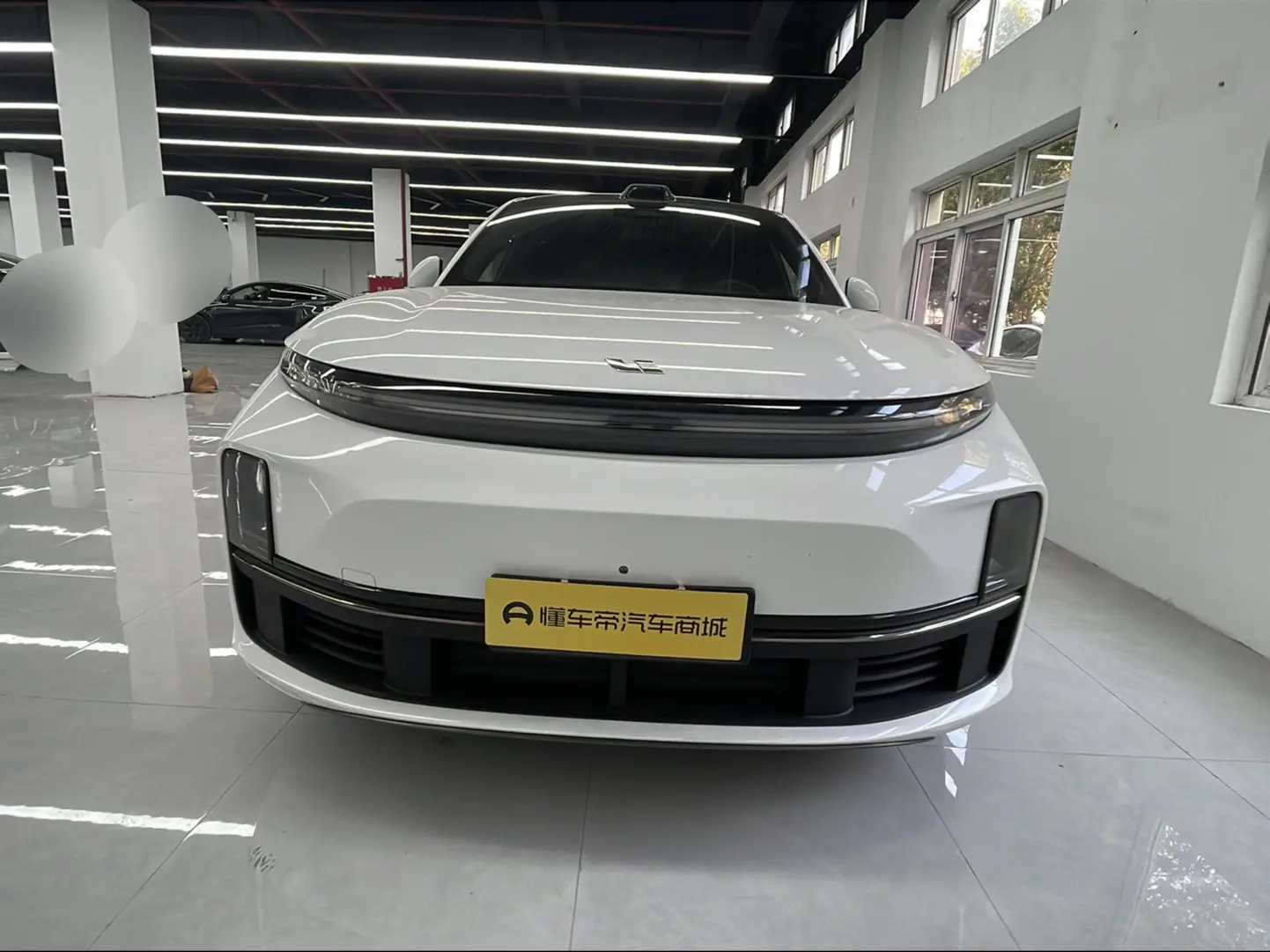 Li L7 (Ideal L7)  из Китая