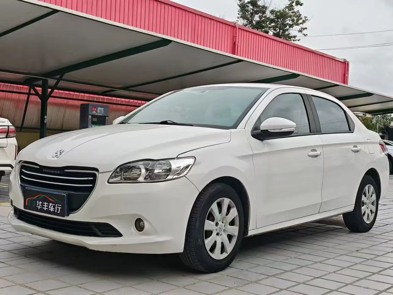 Peugeot 301  из Китая