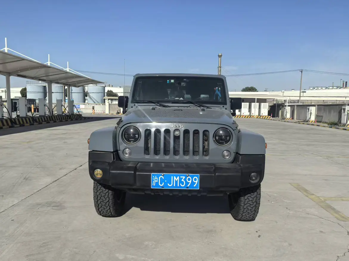 Jeep Wrangler  из Китая