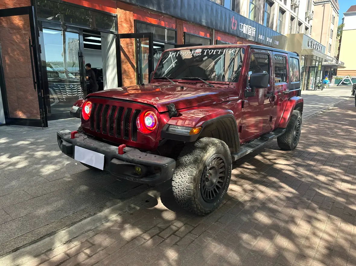 Jeep Wrangler  из Китая