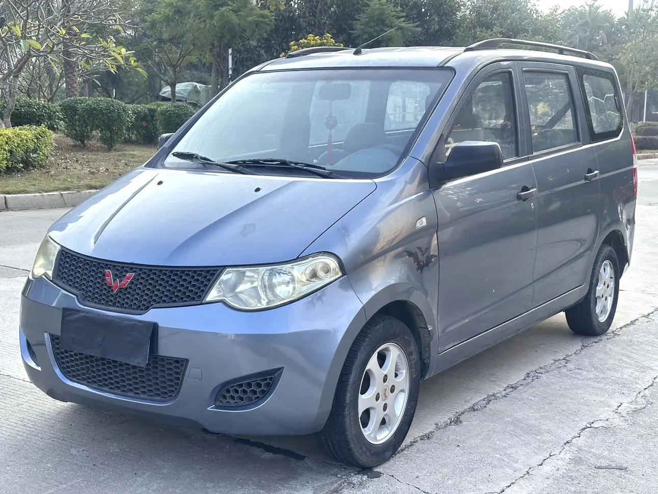 Wuling Hongguang  из Китая