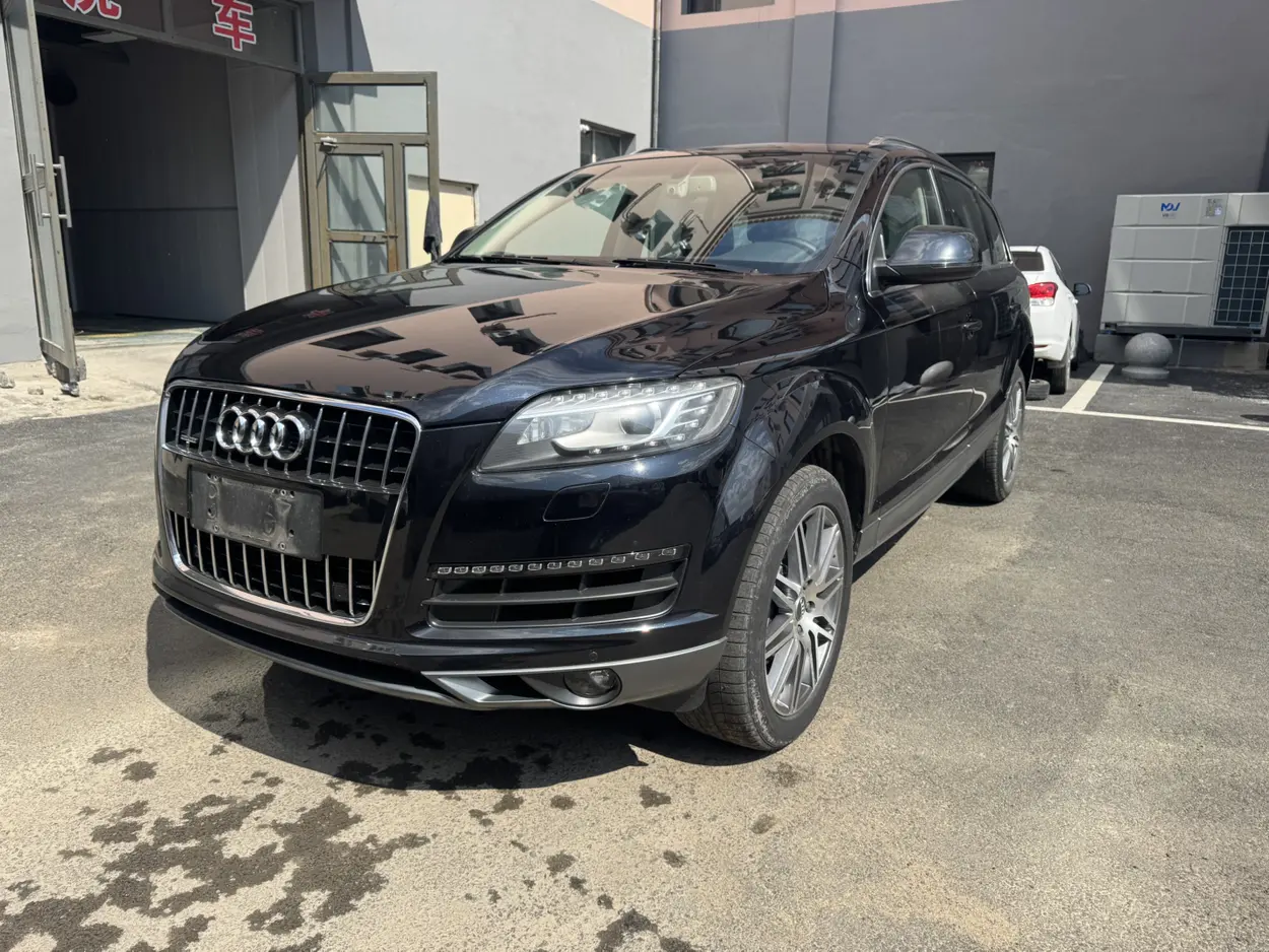 Audi Q7  из Китая