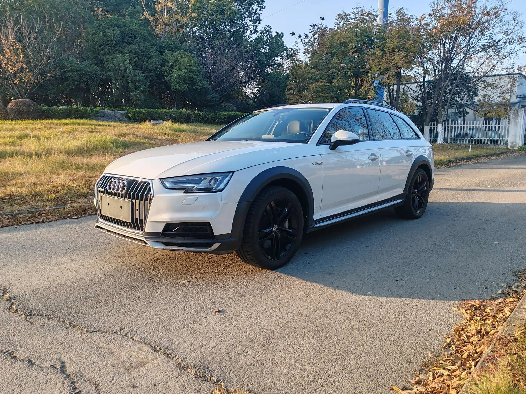 Audi A4 (imported)  из Китая