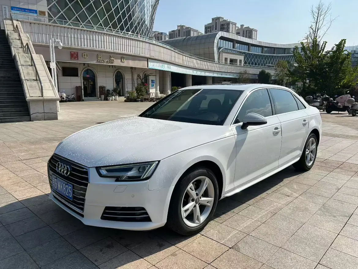 Audi A4L  из Китая