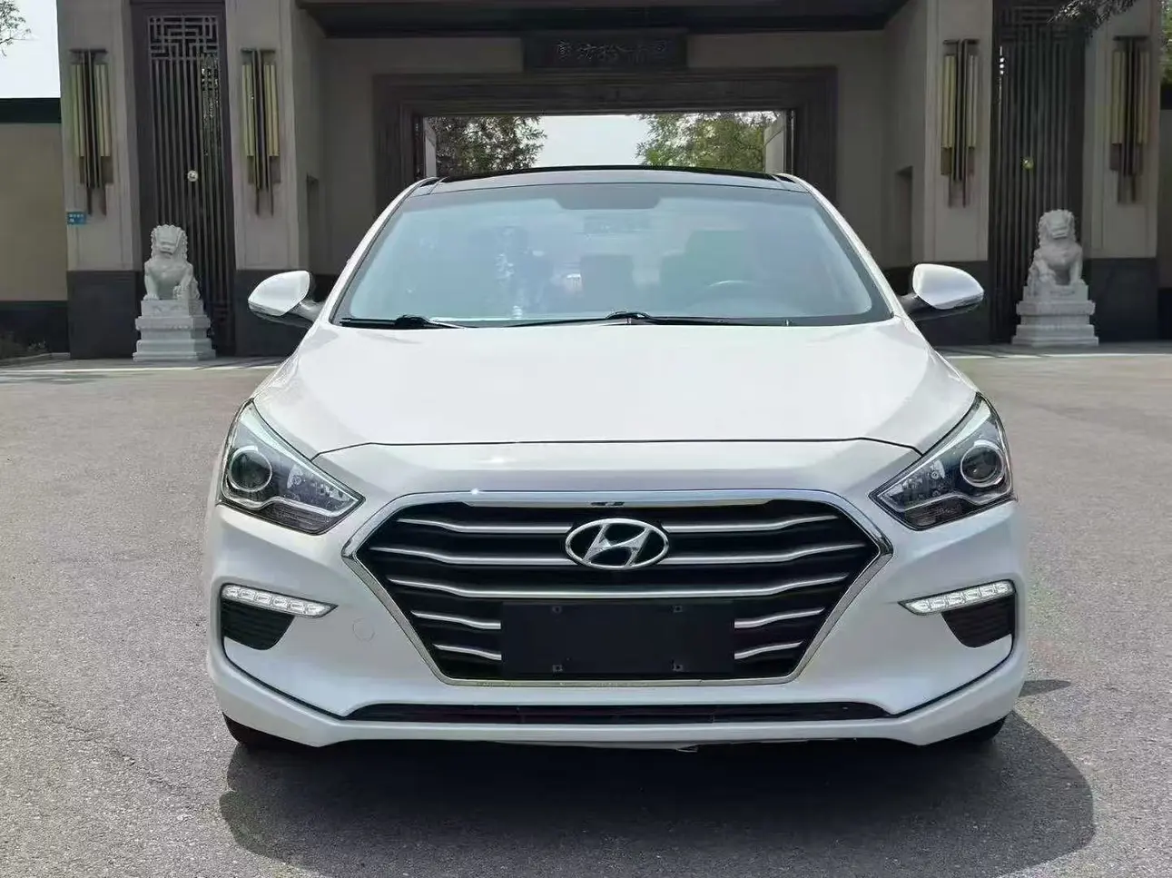 Hyundai Famous pictures  из Китая