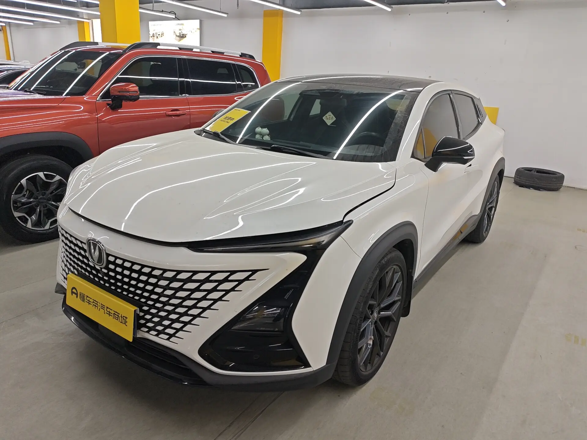 Changan UNI-T  из Китая