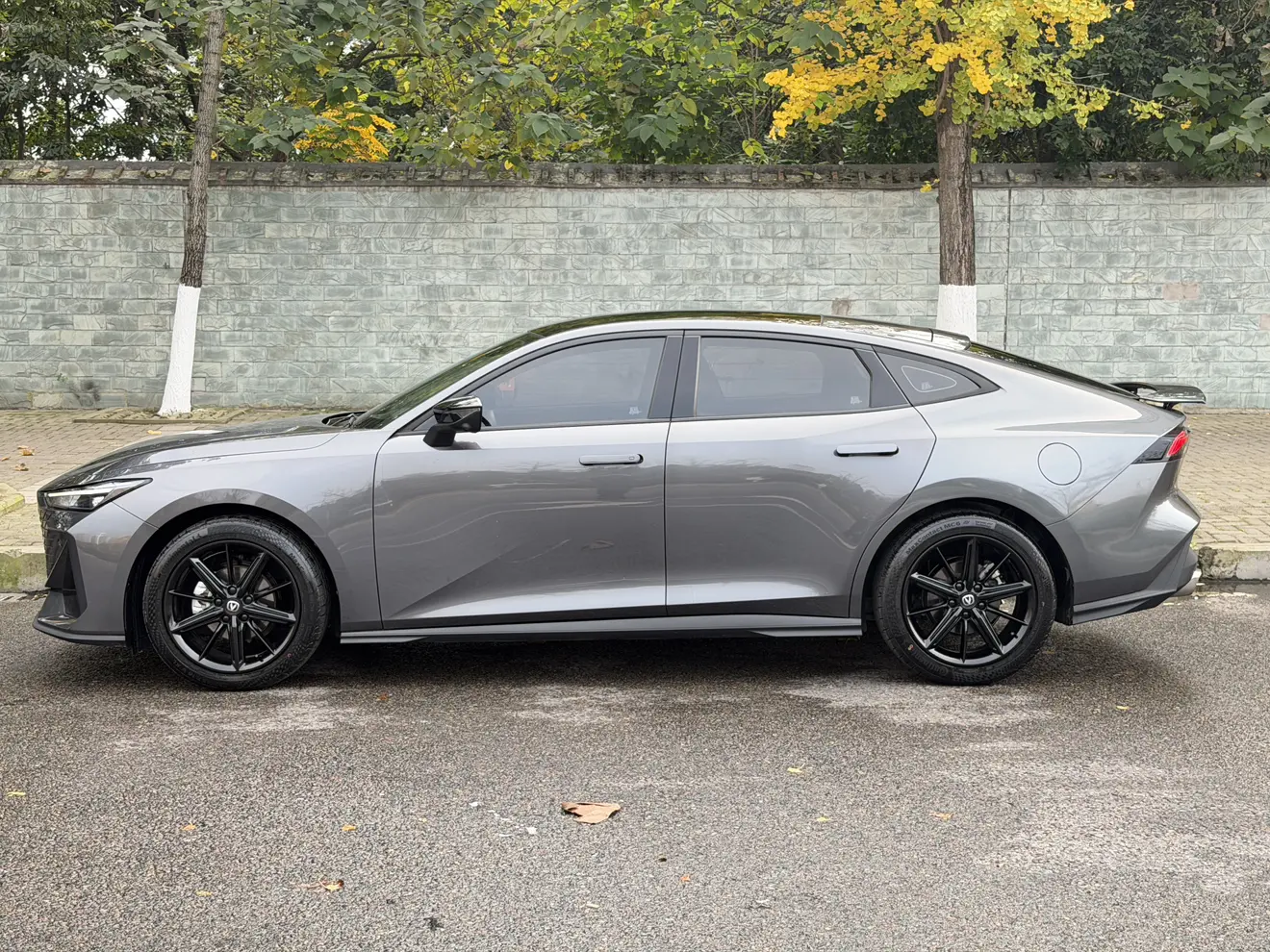 Changan UNI-V  из Китая