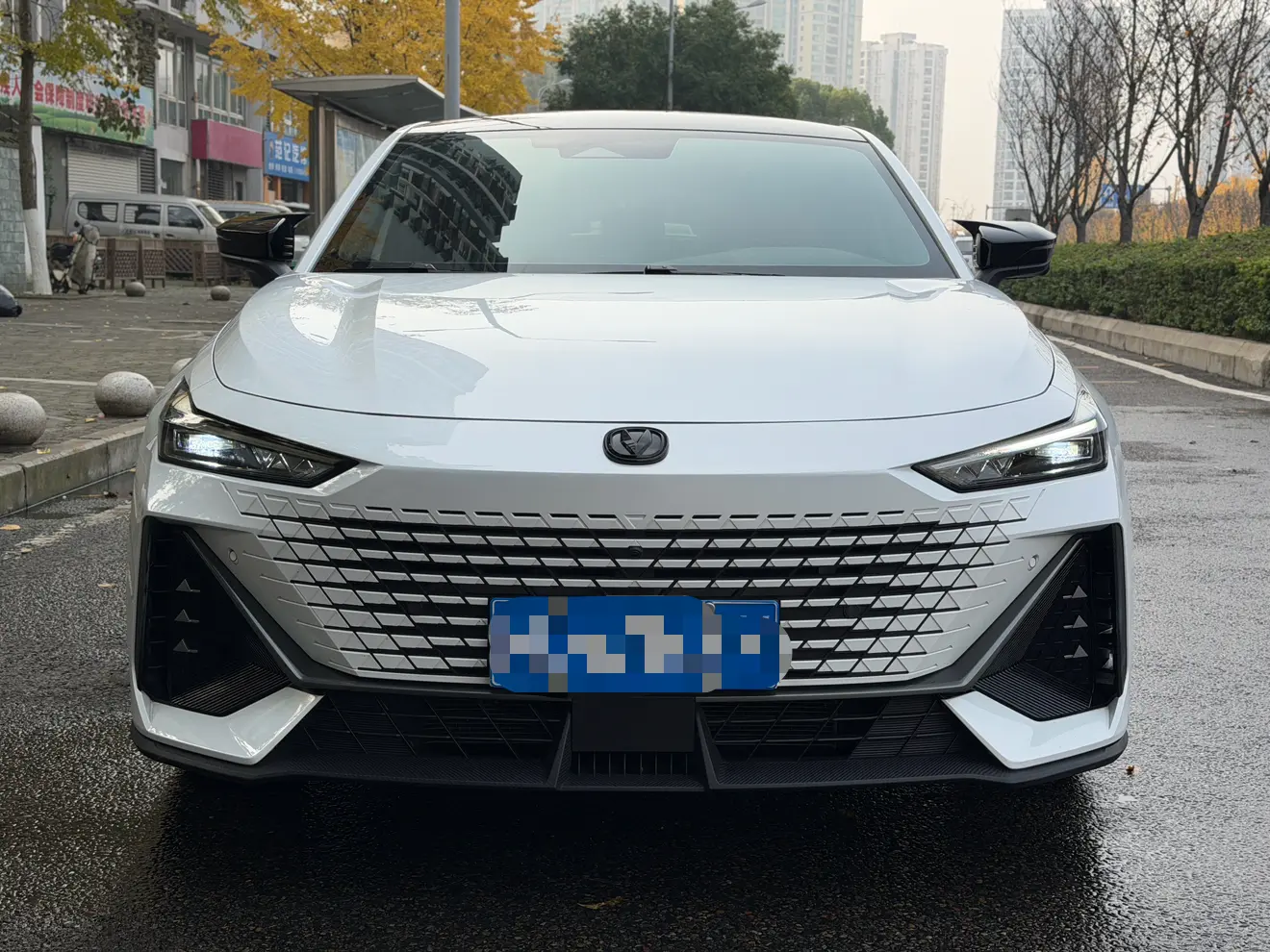 Changan UNI-V  из Китая