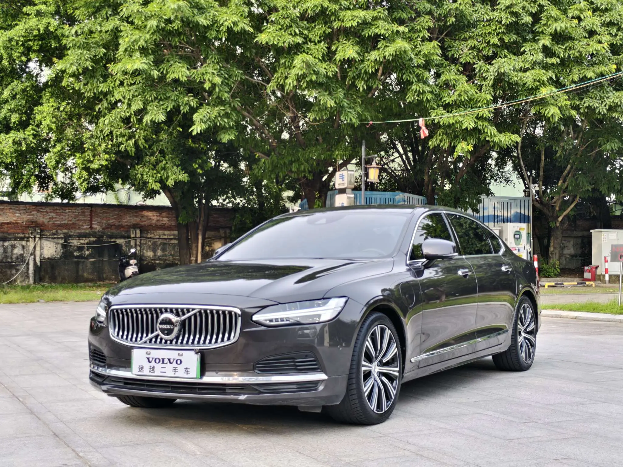 Volvo S90 PHEV  из Китая