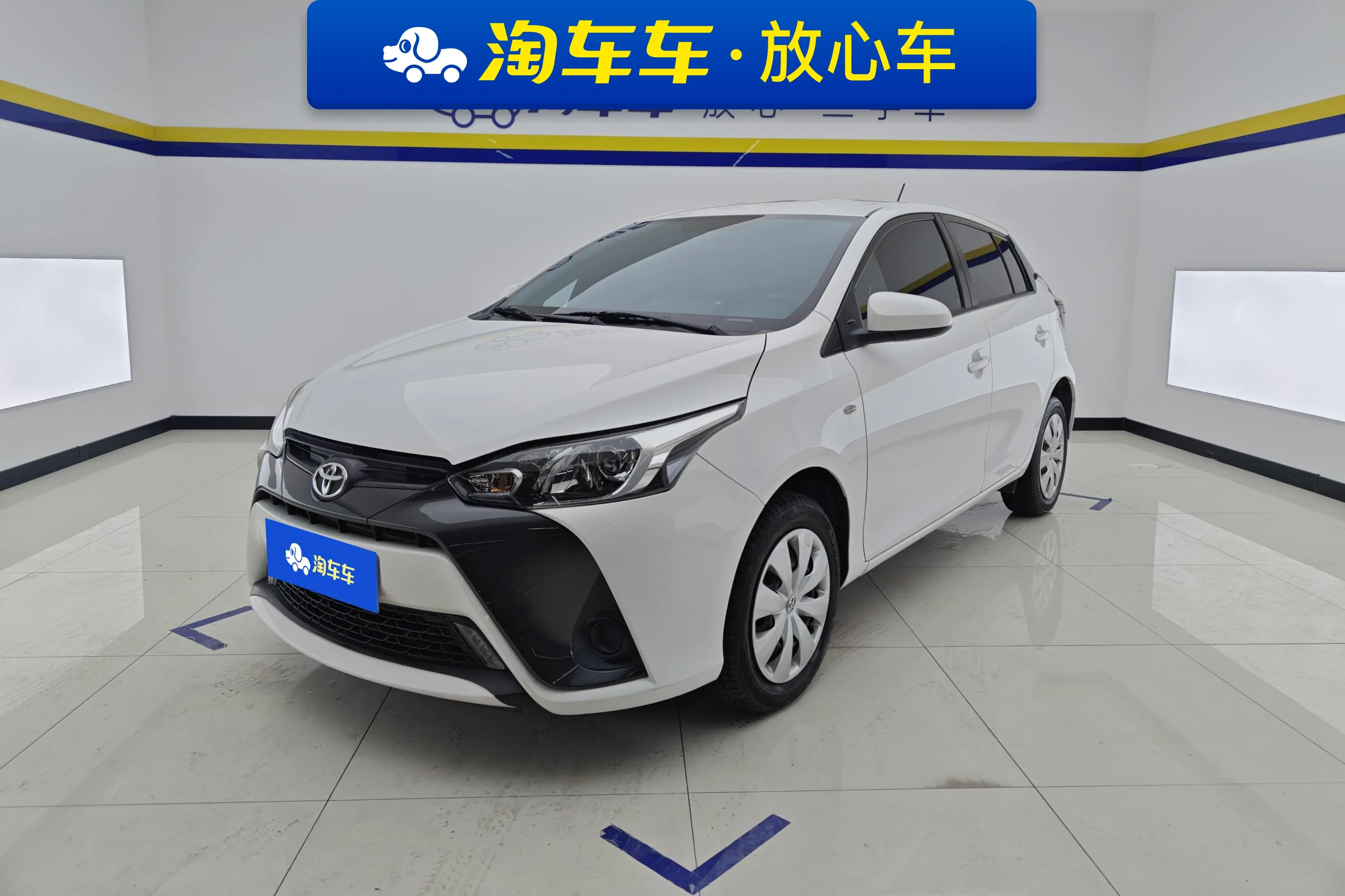Toyota Yaris L  из Китая