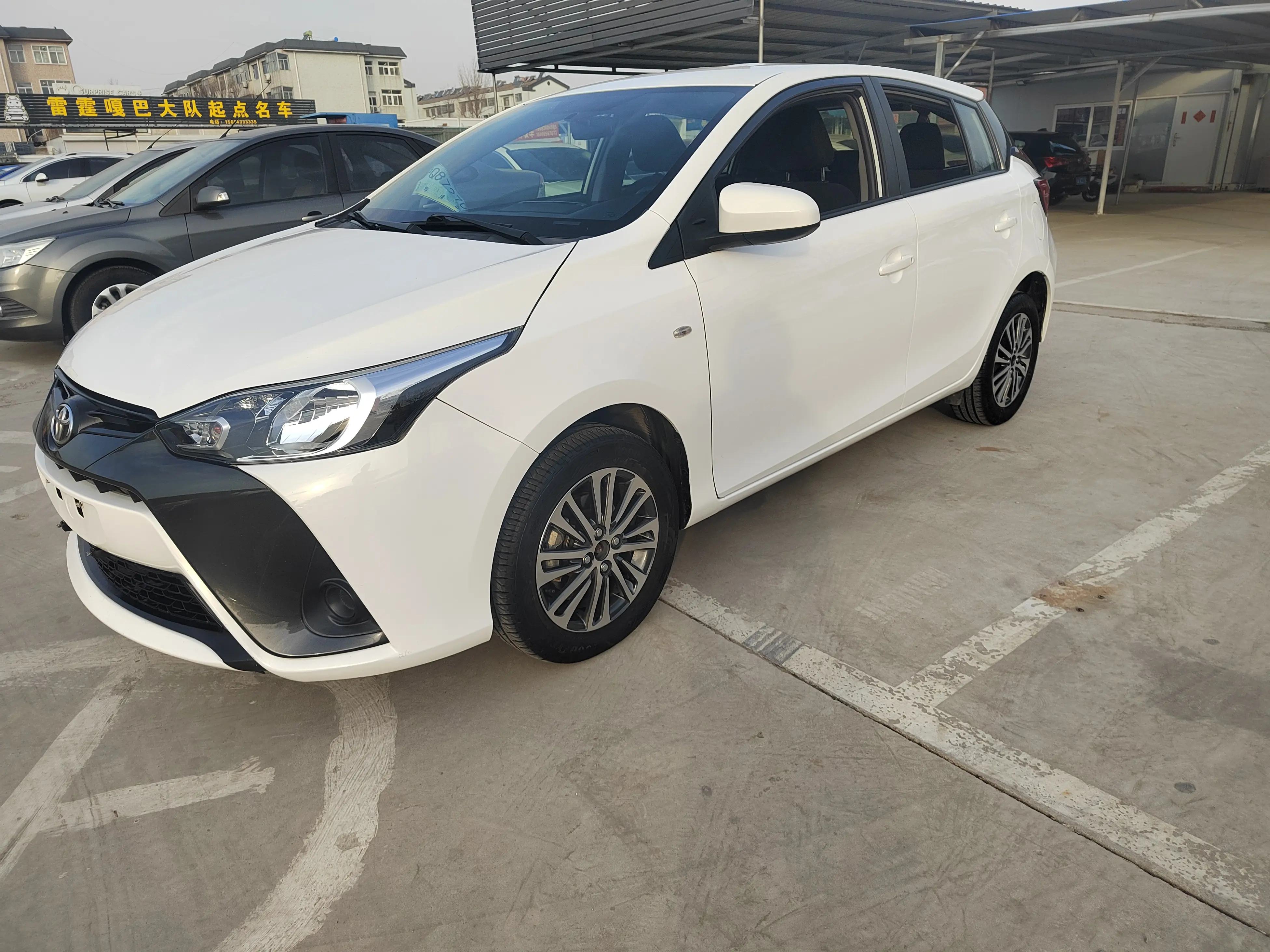 Toyota Yaris L  из Китая