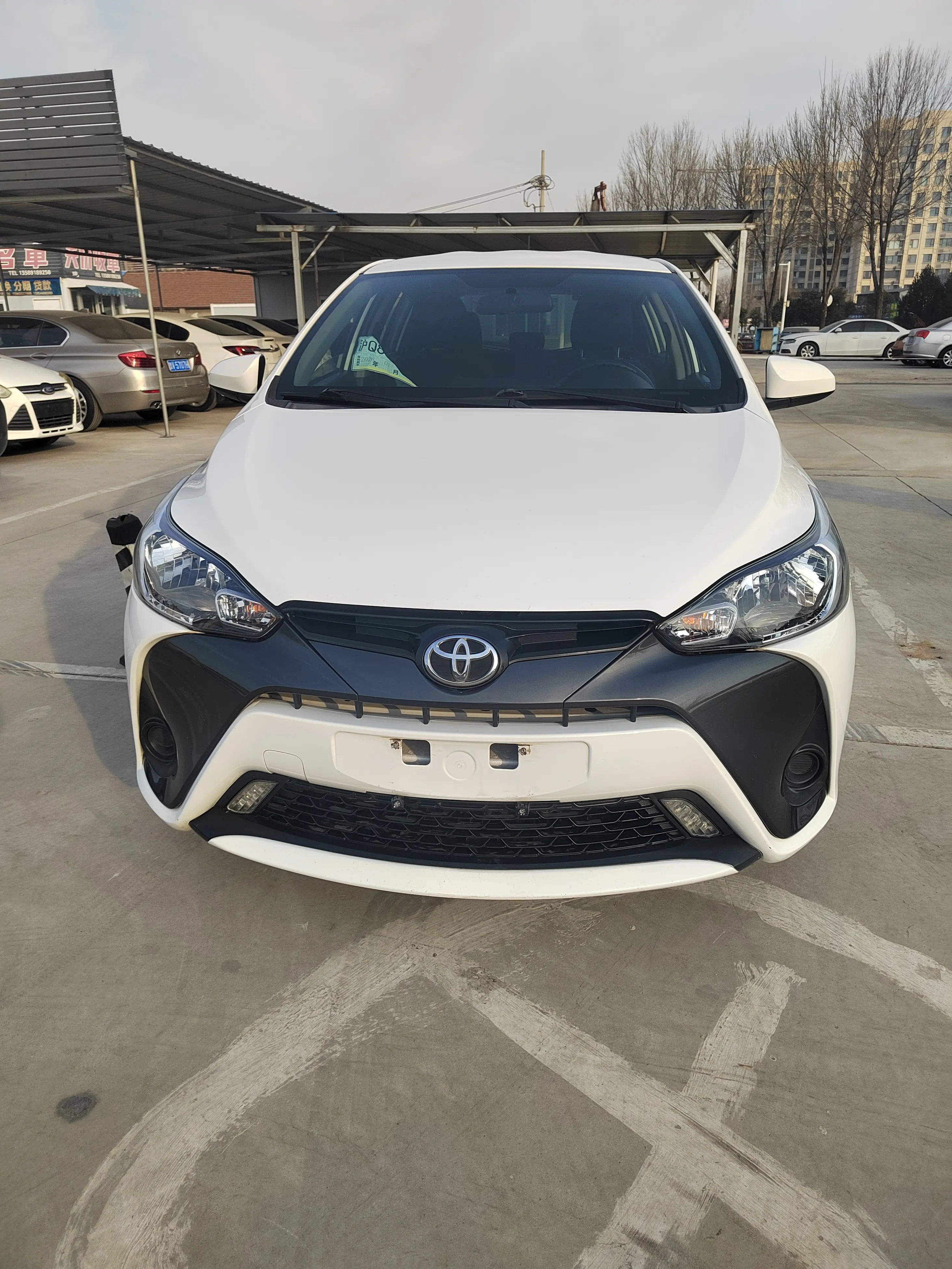 Toyota Yaris L  из Китая