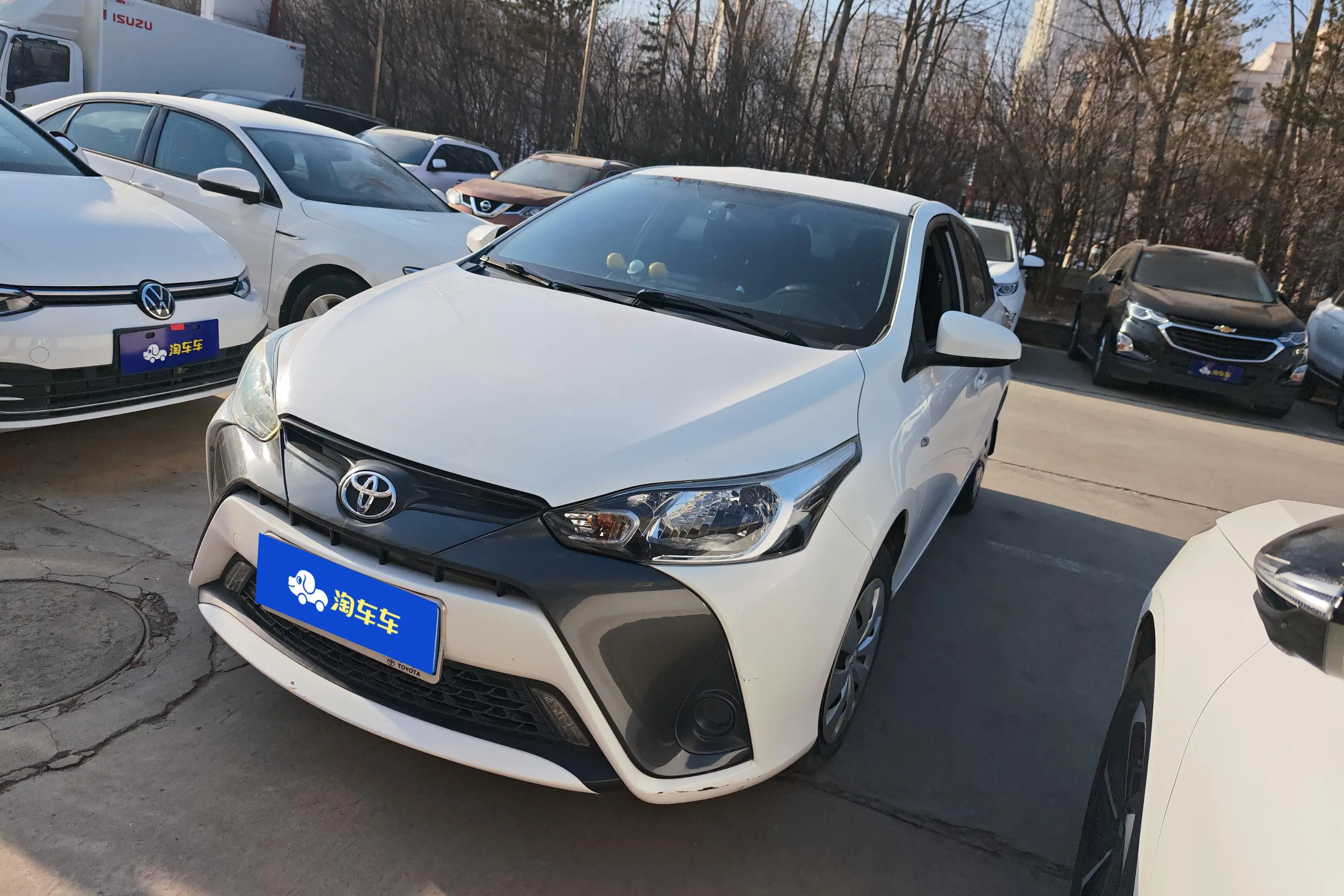 Toyota Yaris L  из Китая