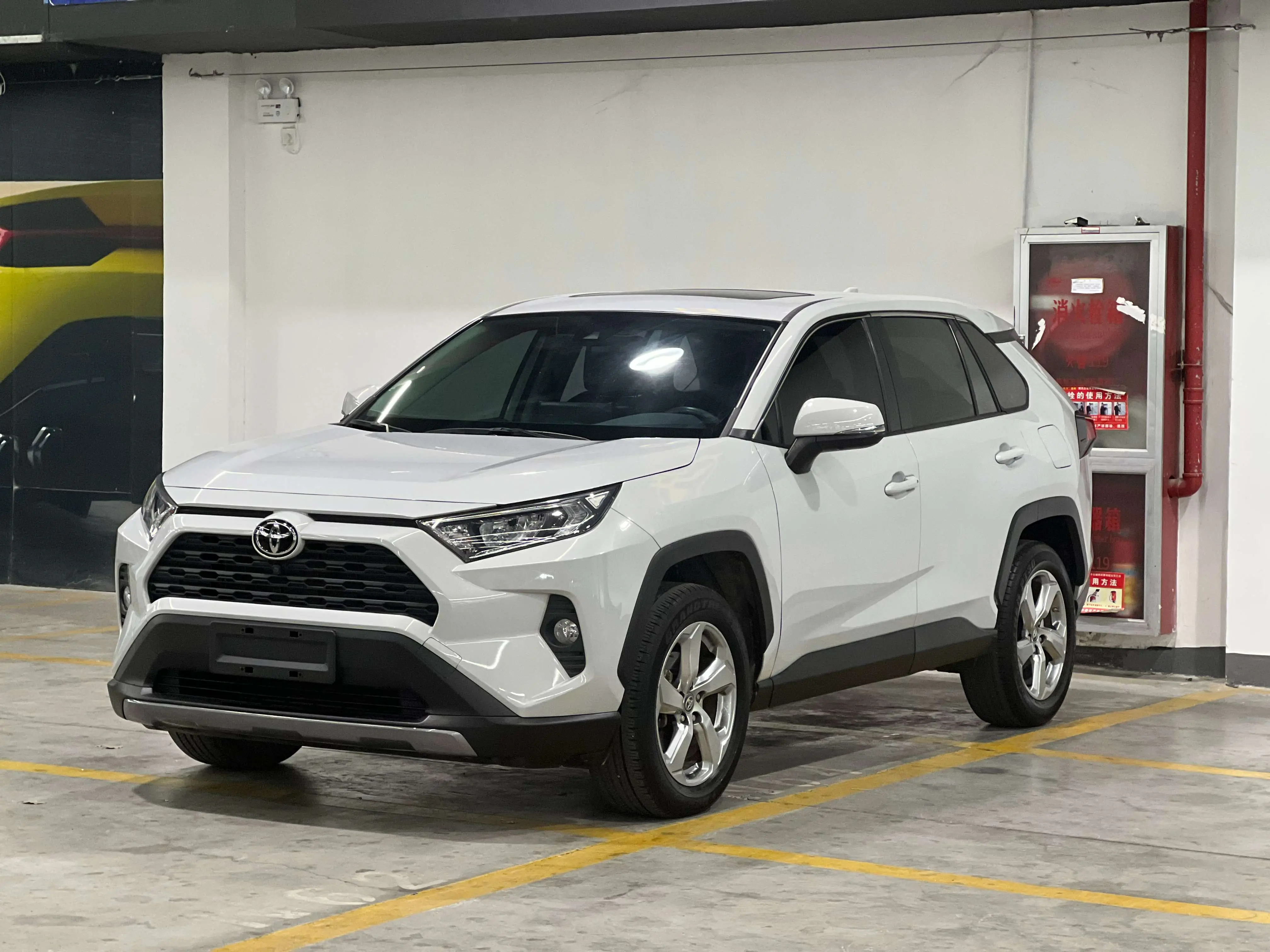 Toyota RAV4  из Китая