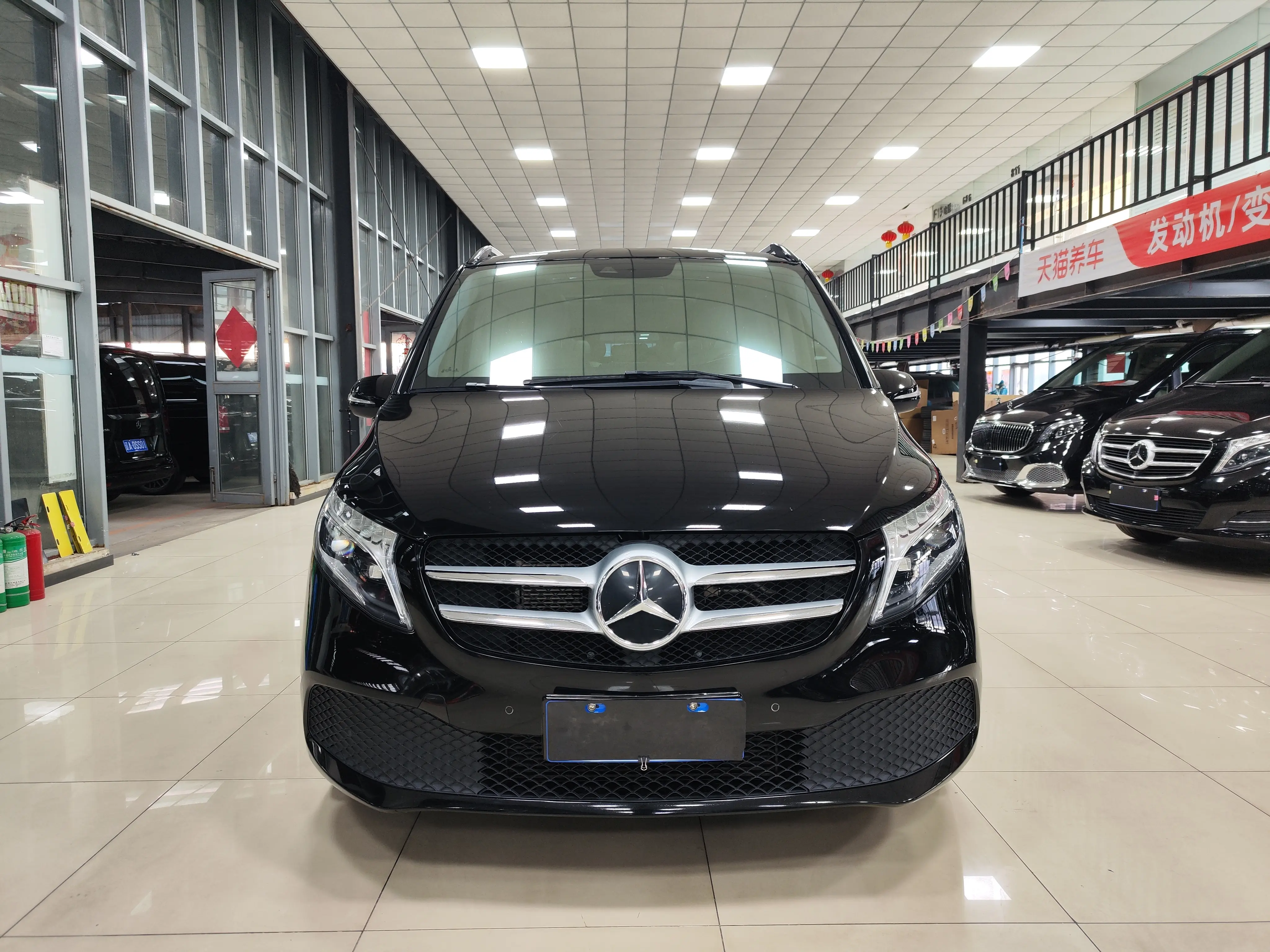Mercedes-Benz Mercedes Benz V Class  из Китая