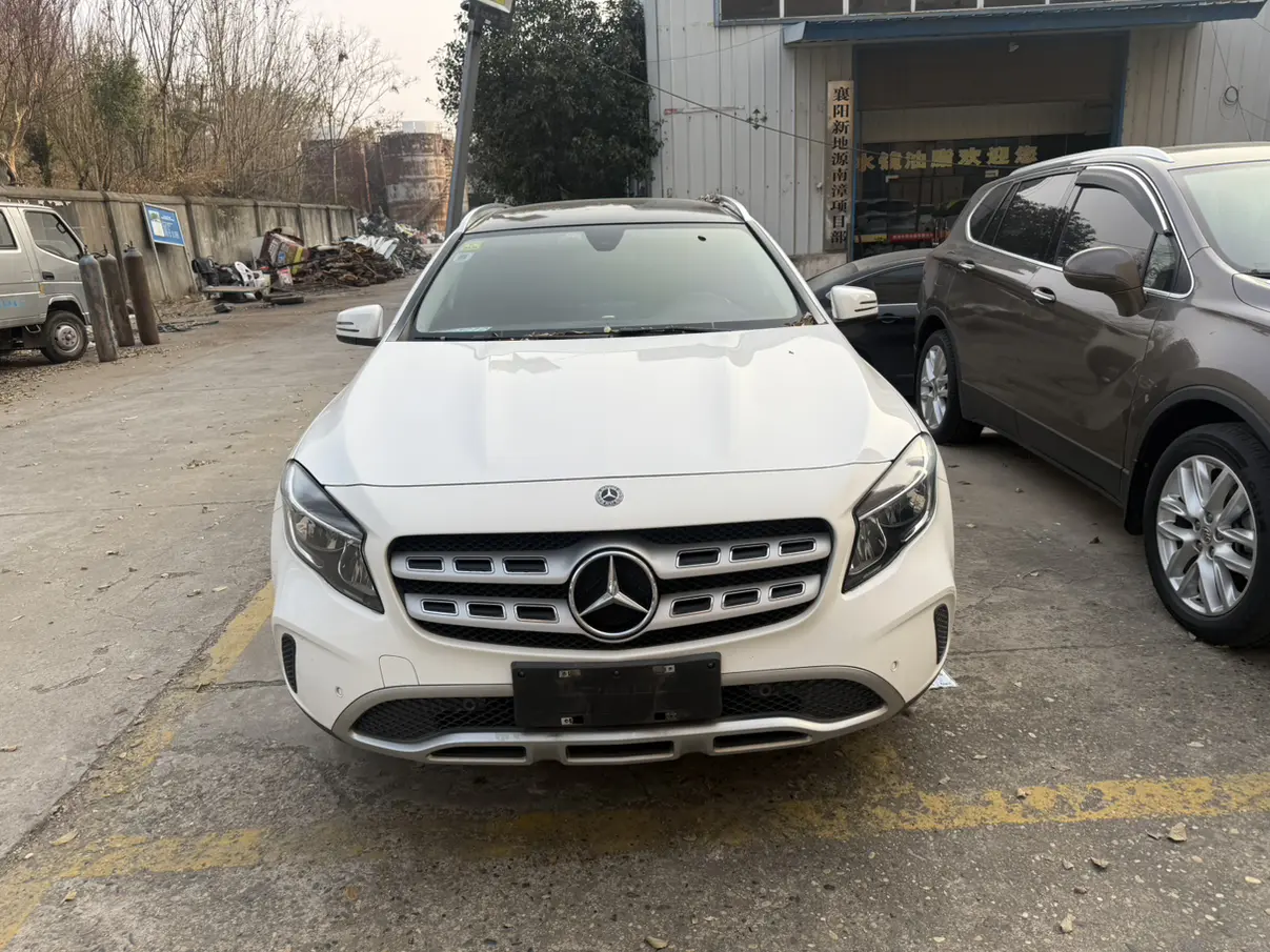 Mercedes-Benz GLA  из Китая