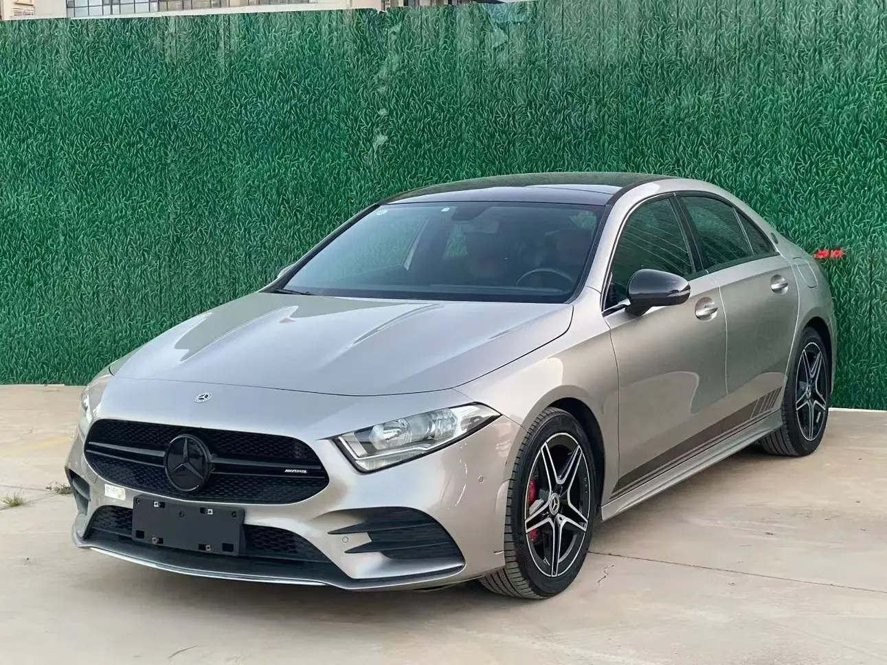 Mercedes-Benz Mercedes Benz A Class  из Китая