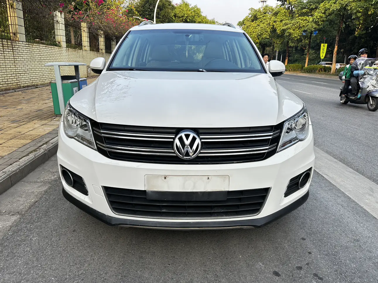 Volkswagen Tiguan  из Китая