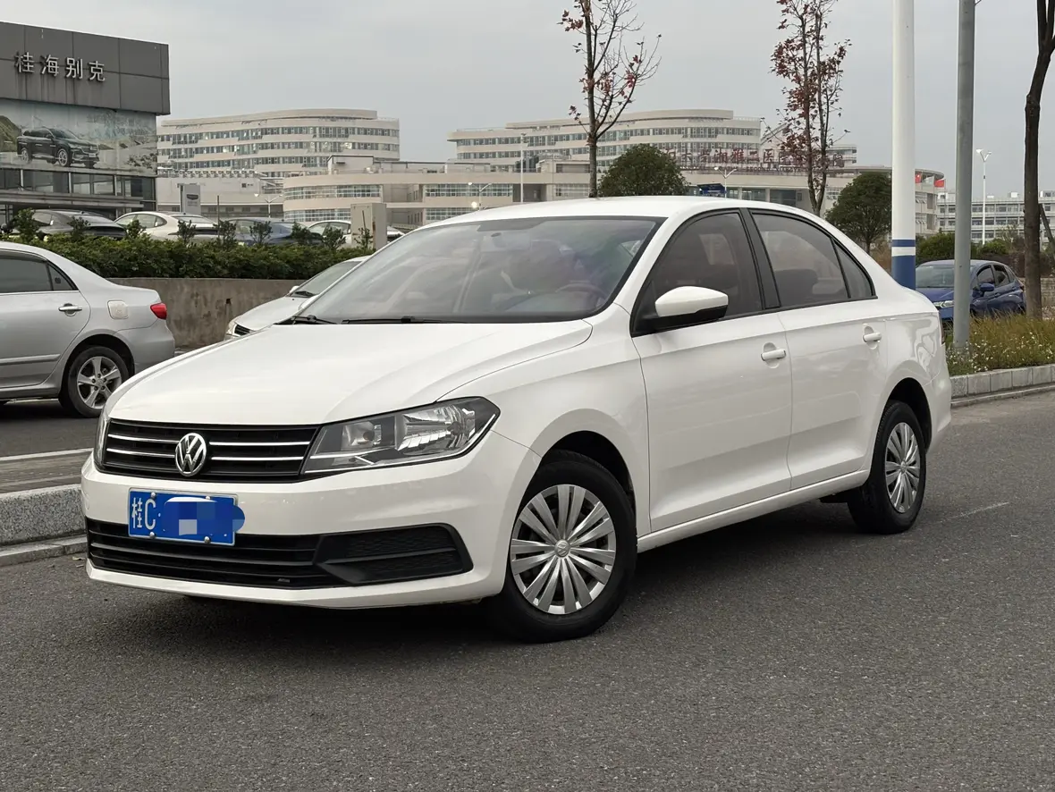 Volkswagen Santana  из Китая