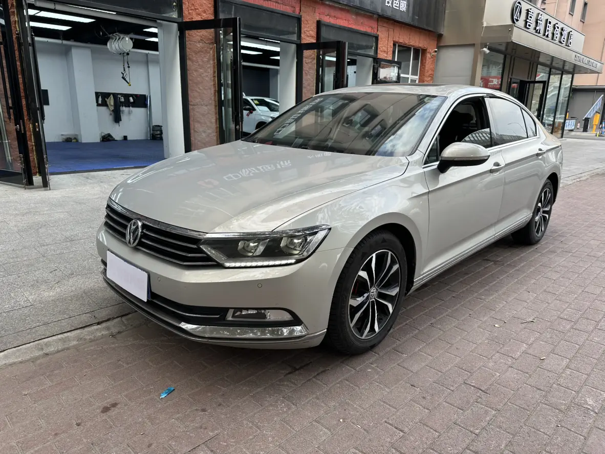 Volkswagen Magotan  из Китая