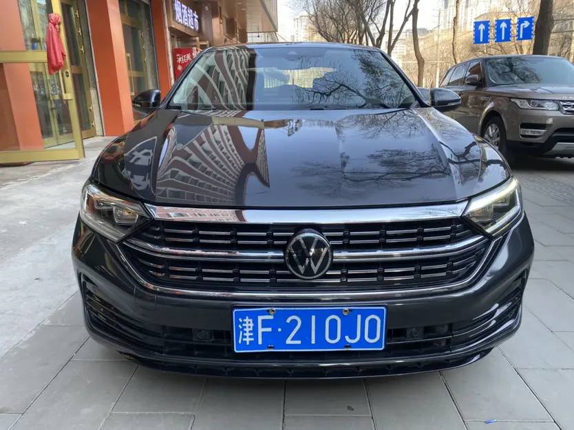 Volkswagen Sagitar  из Китая