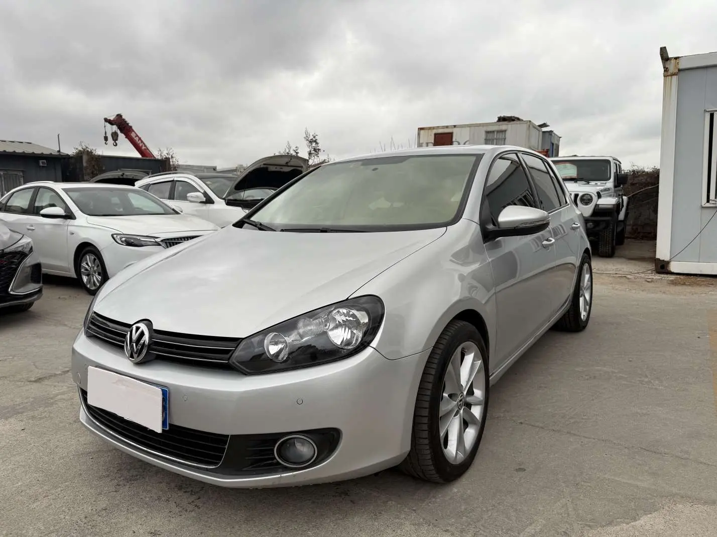 Volkswagen Golf  из Китая