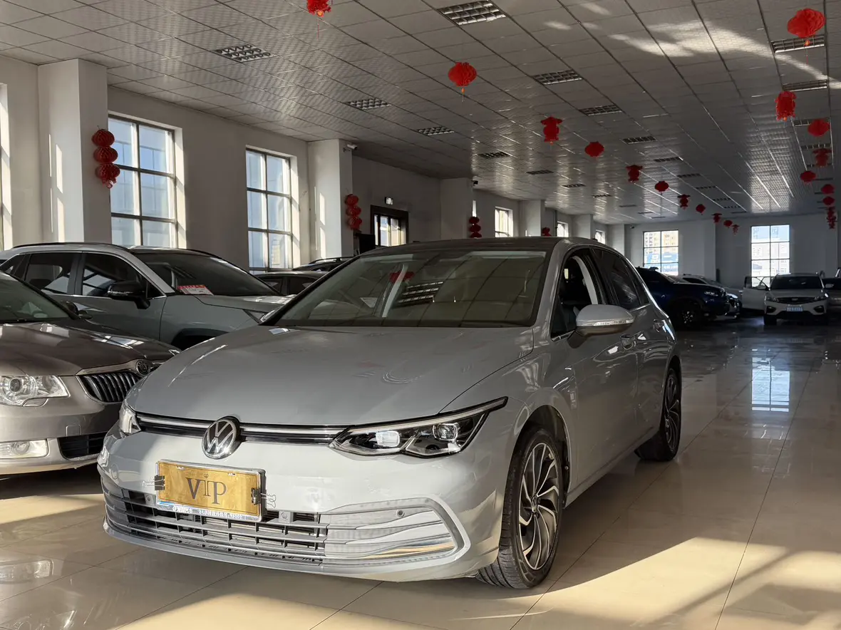Volkswagen Golf  из Китая