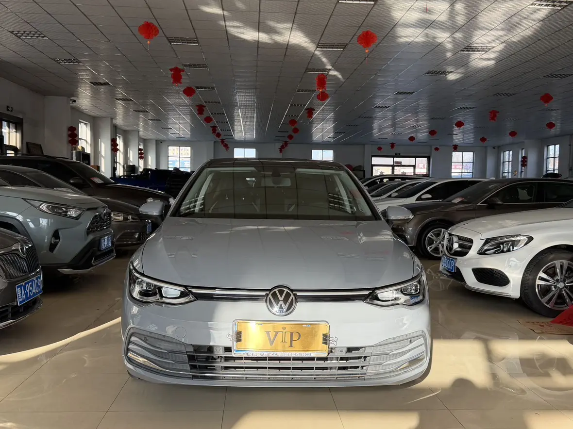 Volkswagen Golf  из Китая