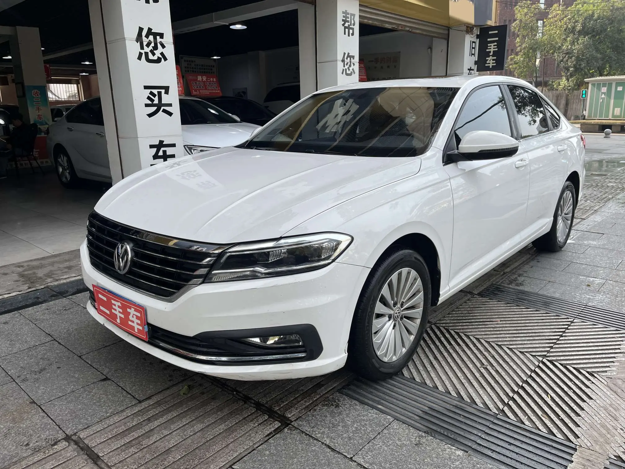 Volkswagen Lavida  из Китая