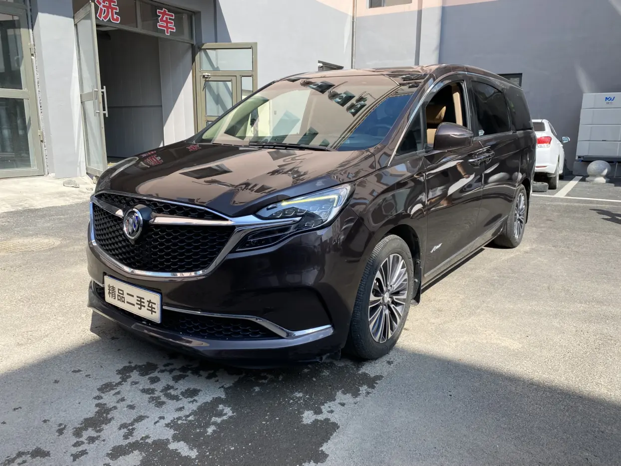 Buick GL8  из Китая