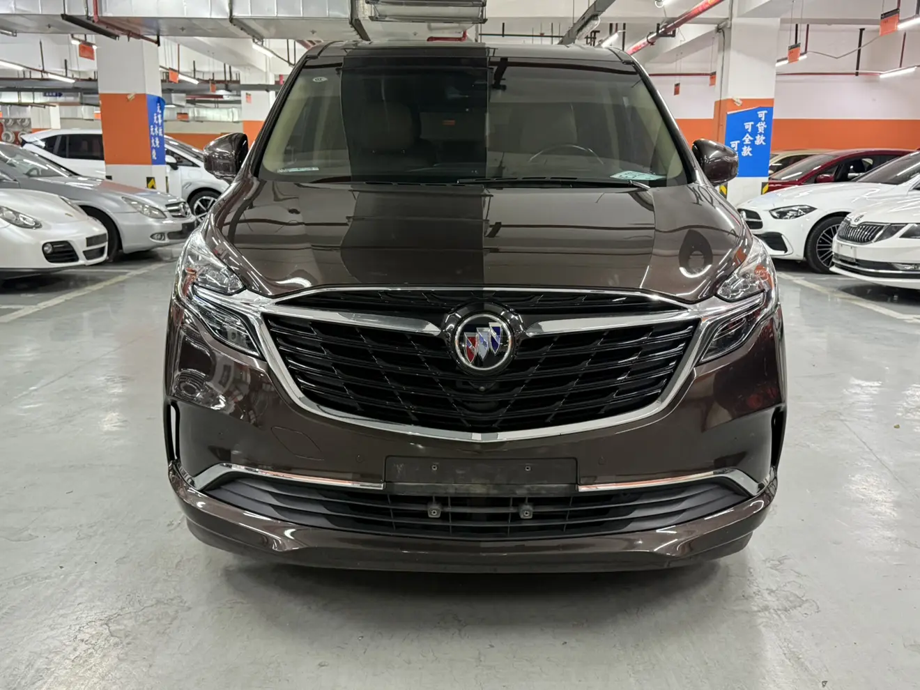 Buick GL8  из Китая