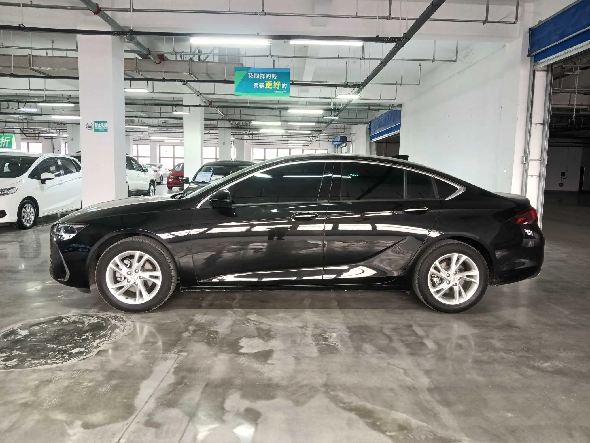 Buick Majesty  из Китая