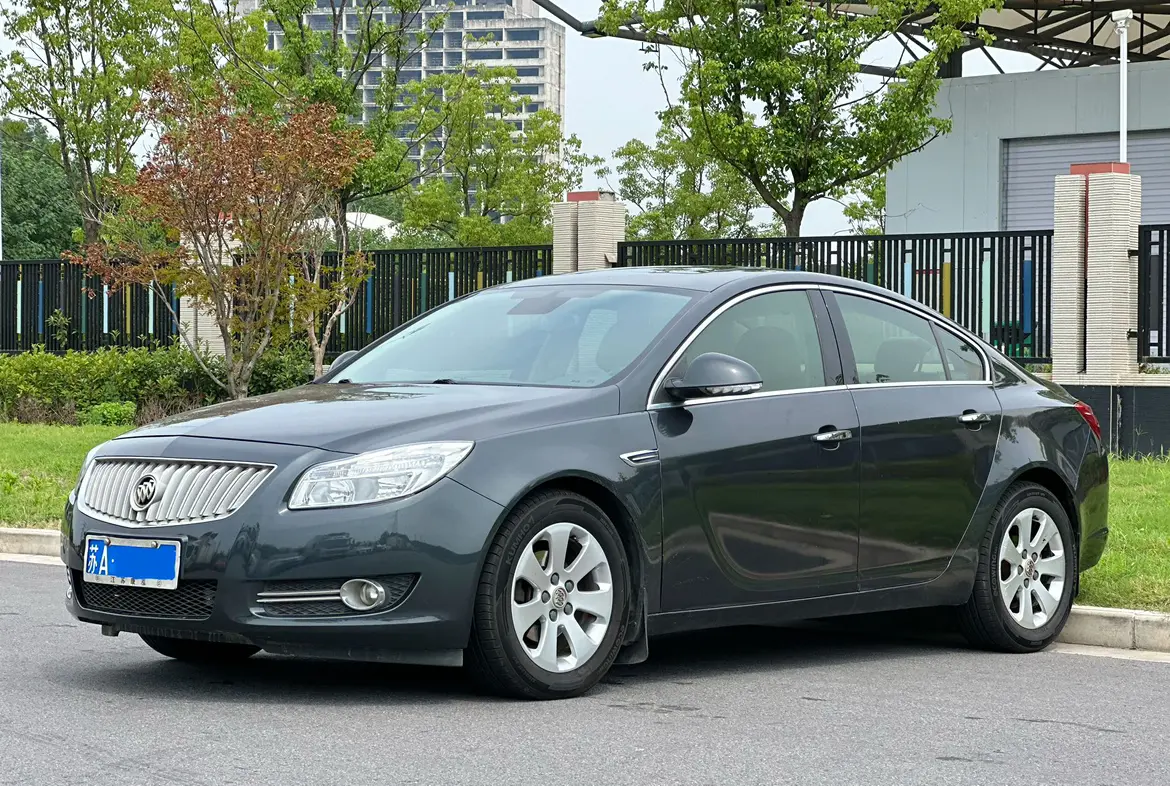 Buick Majesty  из Китая