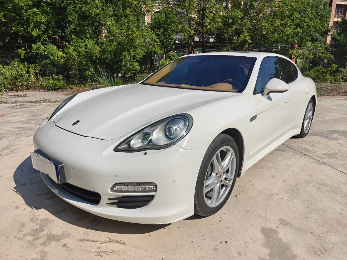 Porsche Panamera  из Китая