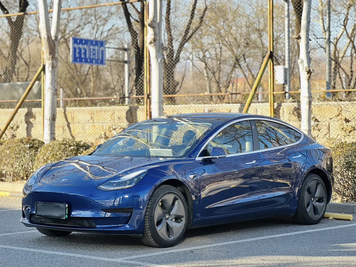 Tesla Model 3  из Китая