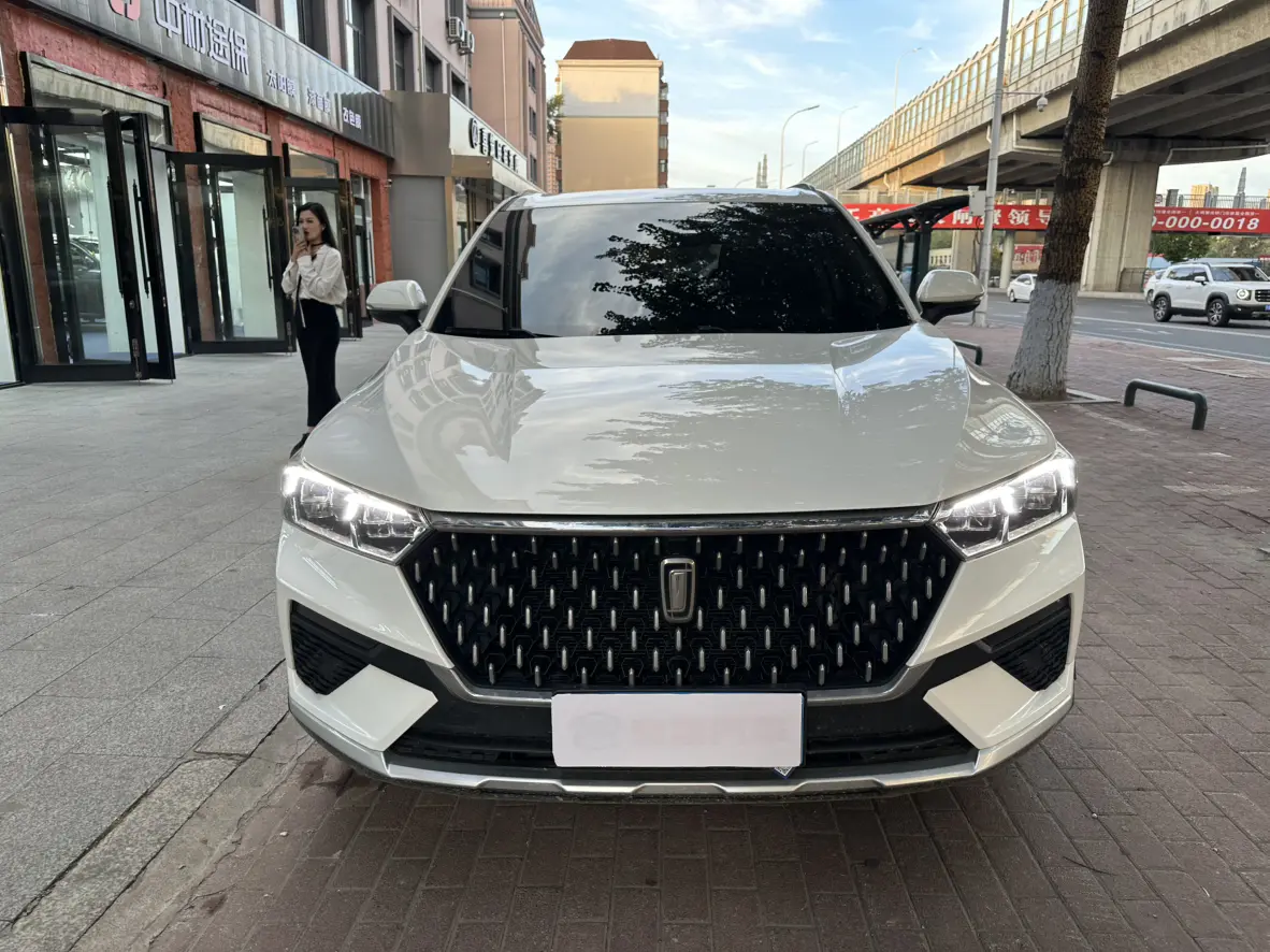 FAW Bestune T77 (Besturn T77)  из Китая