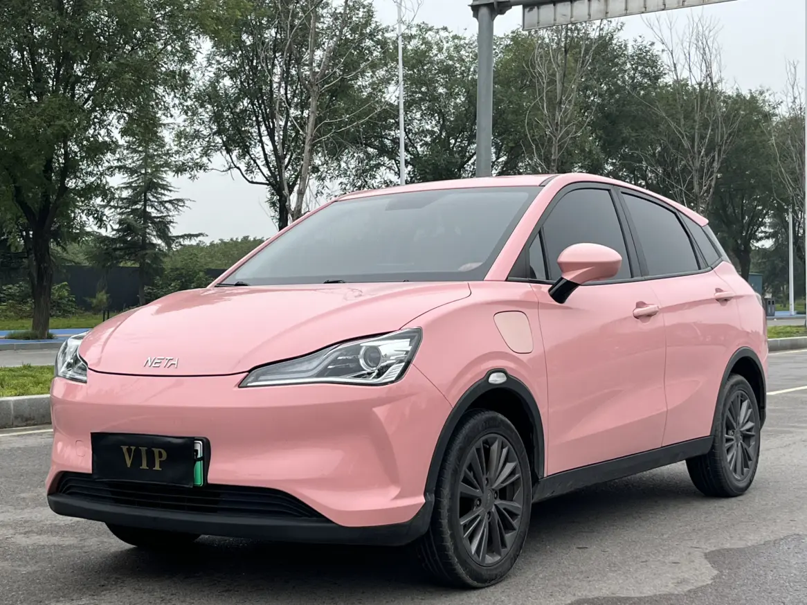 NETA Nezha V  из Китая