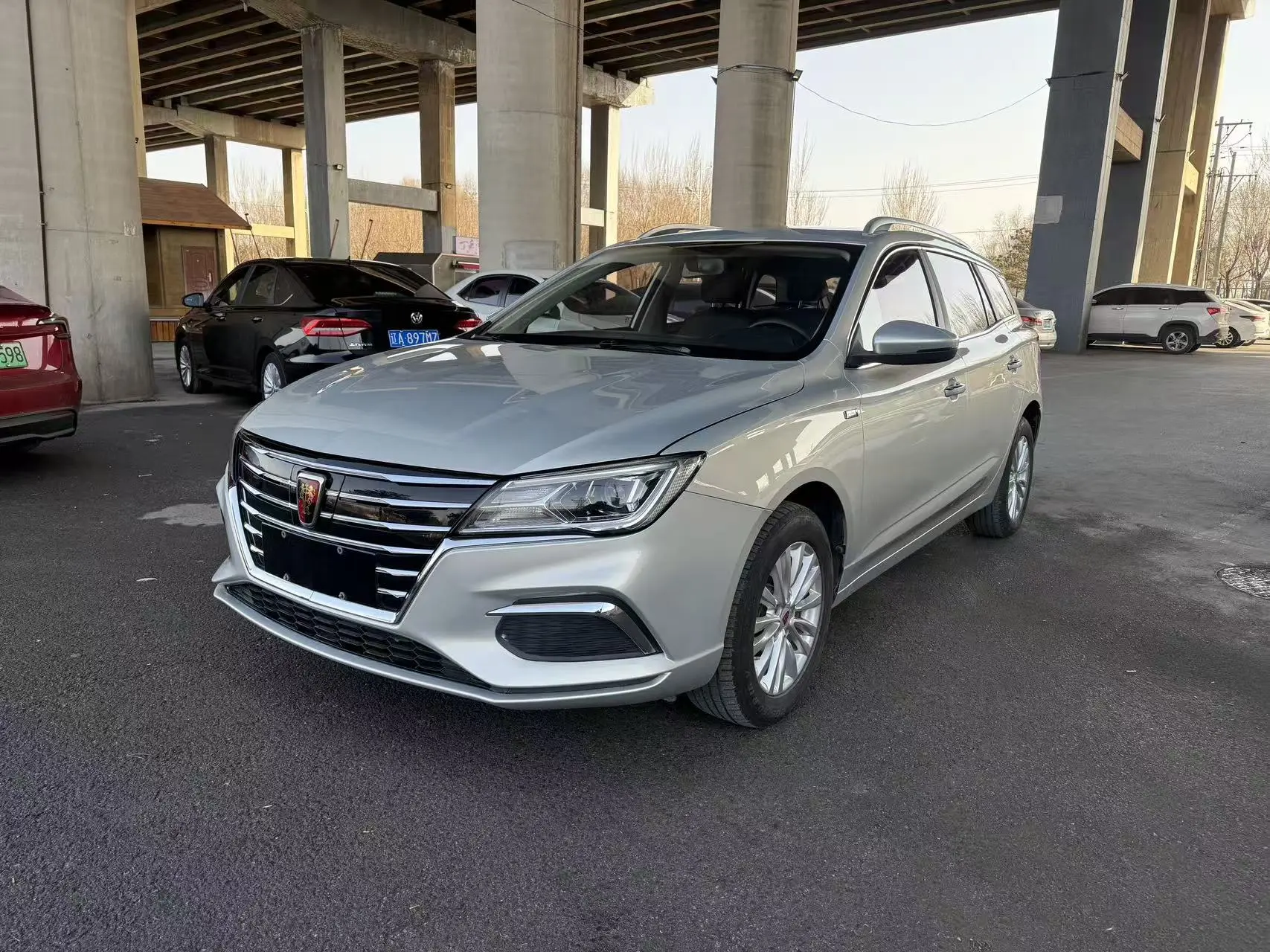 Roewe Ei5  из Китая