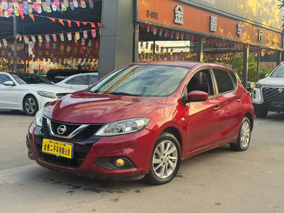 Nissan Tiida  из Китая