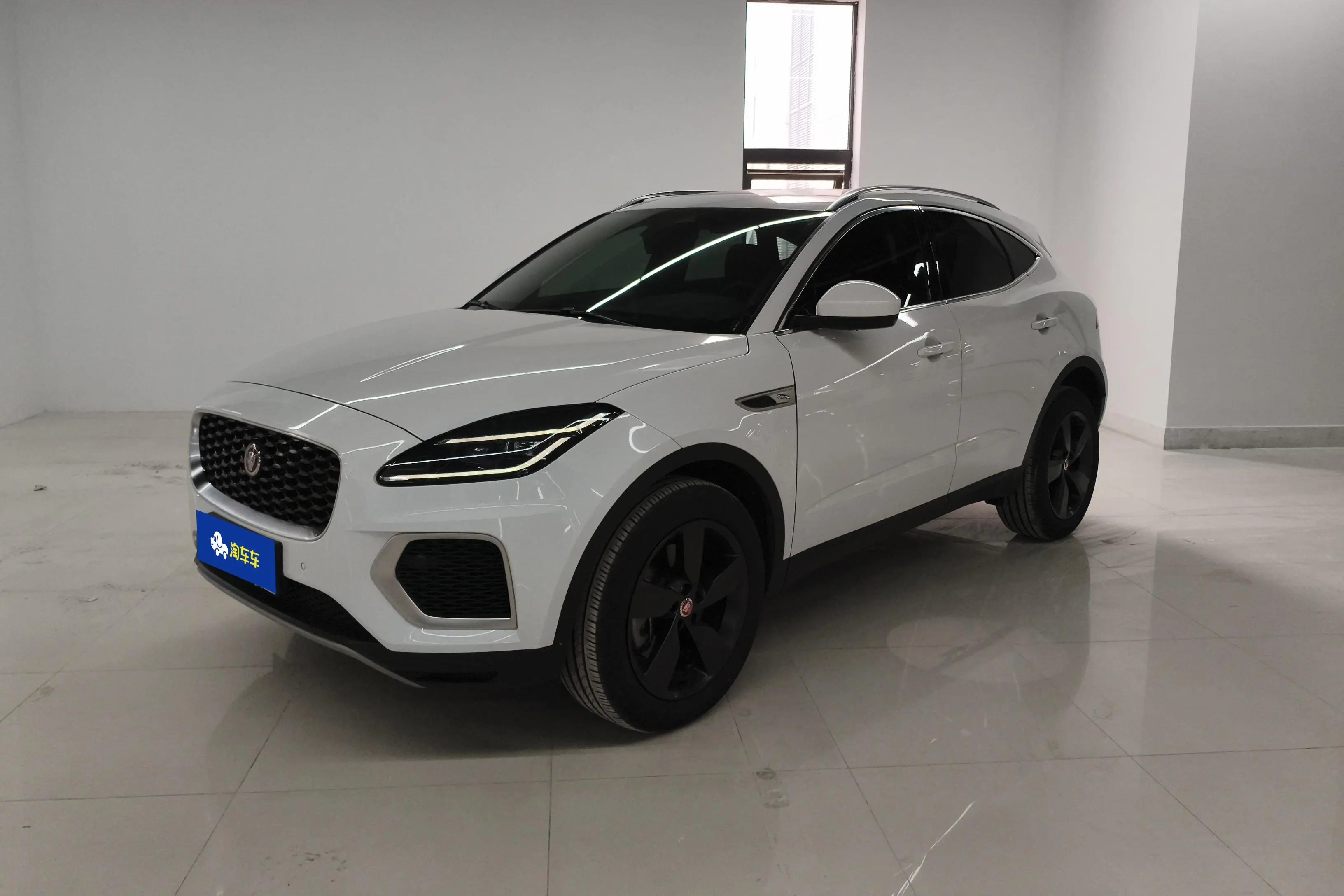 Jaguar E-PACE  из Китая