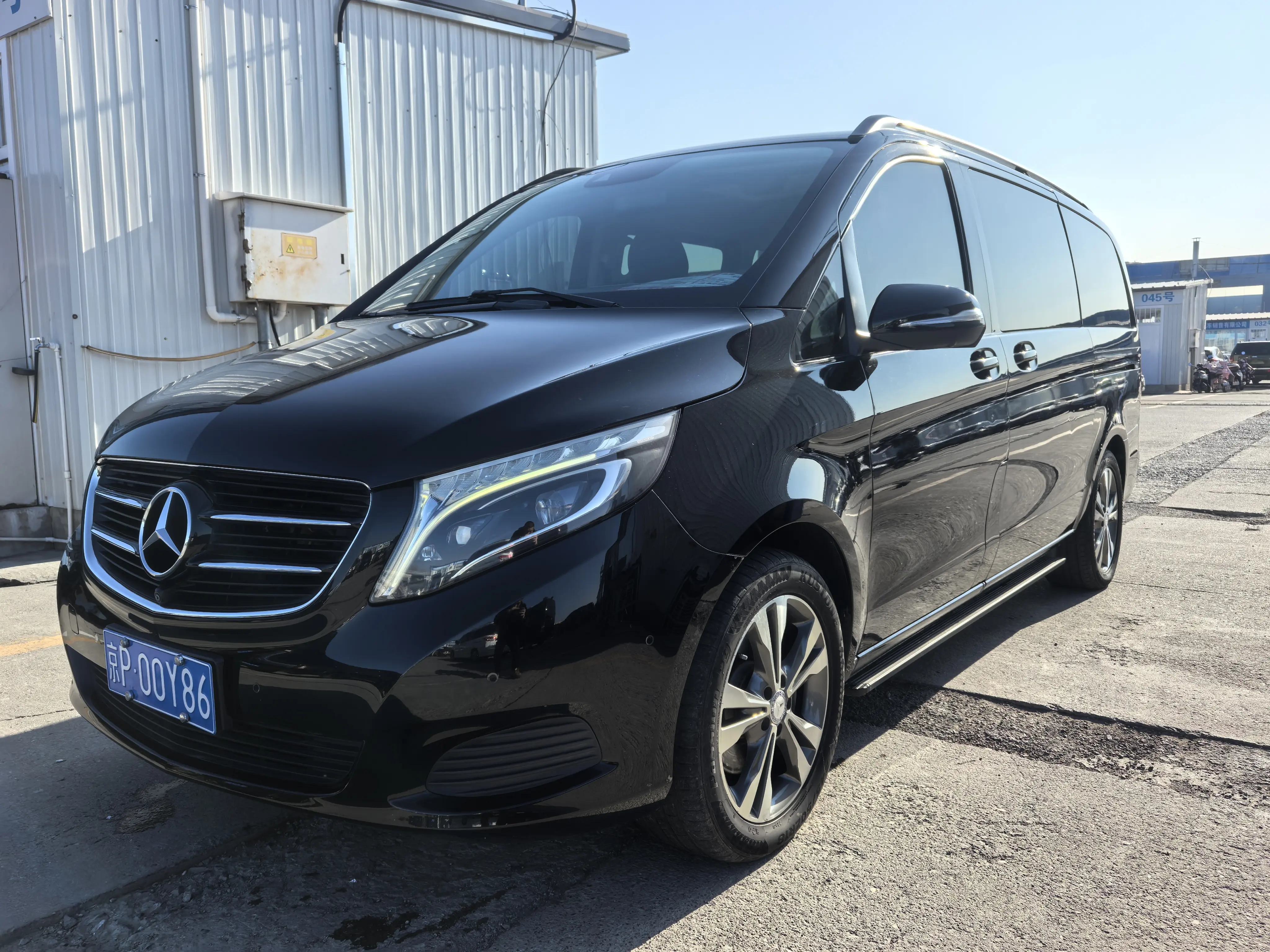 Mercedes-Benz Mercedes Benz V Class  из Китая