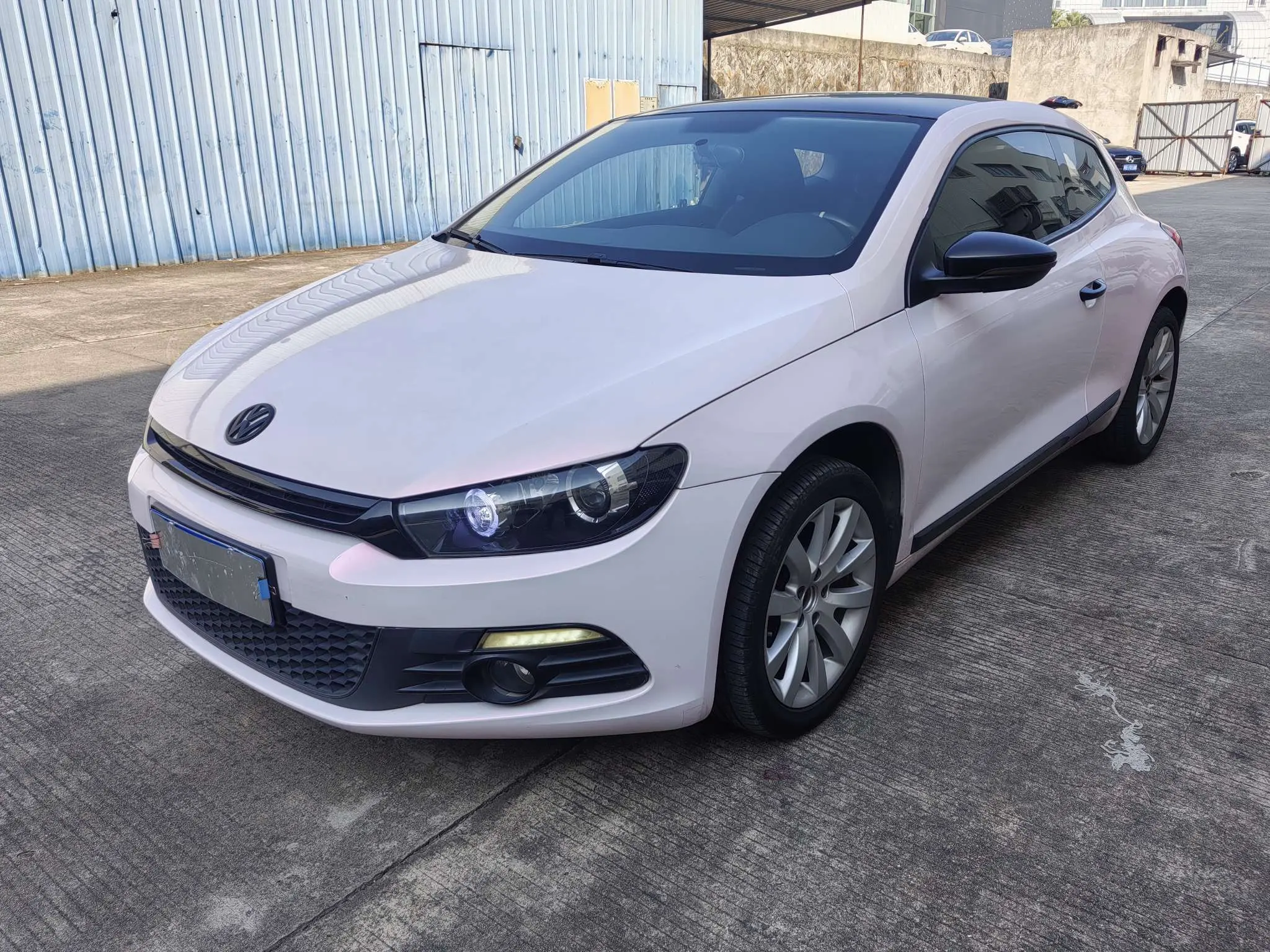 Volkswagen Scirocco  из Китая