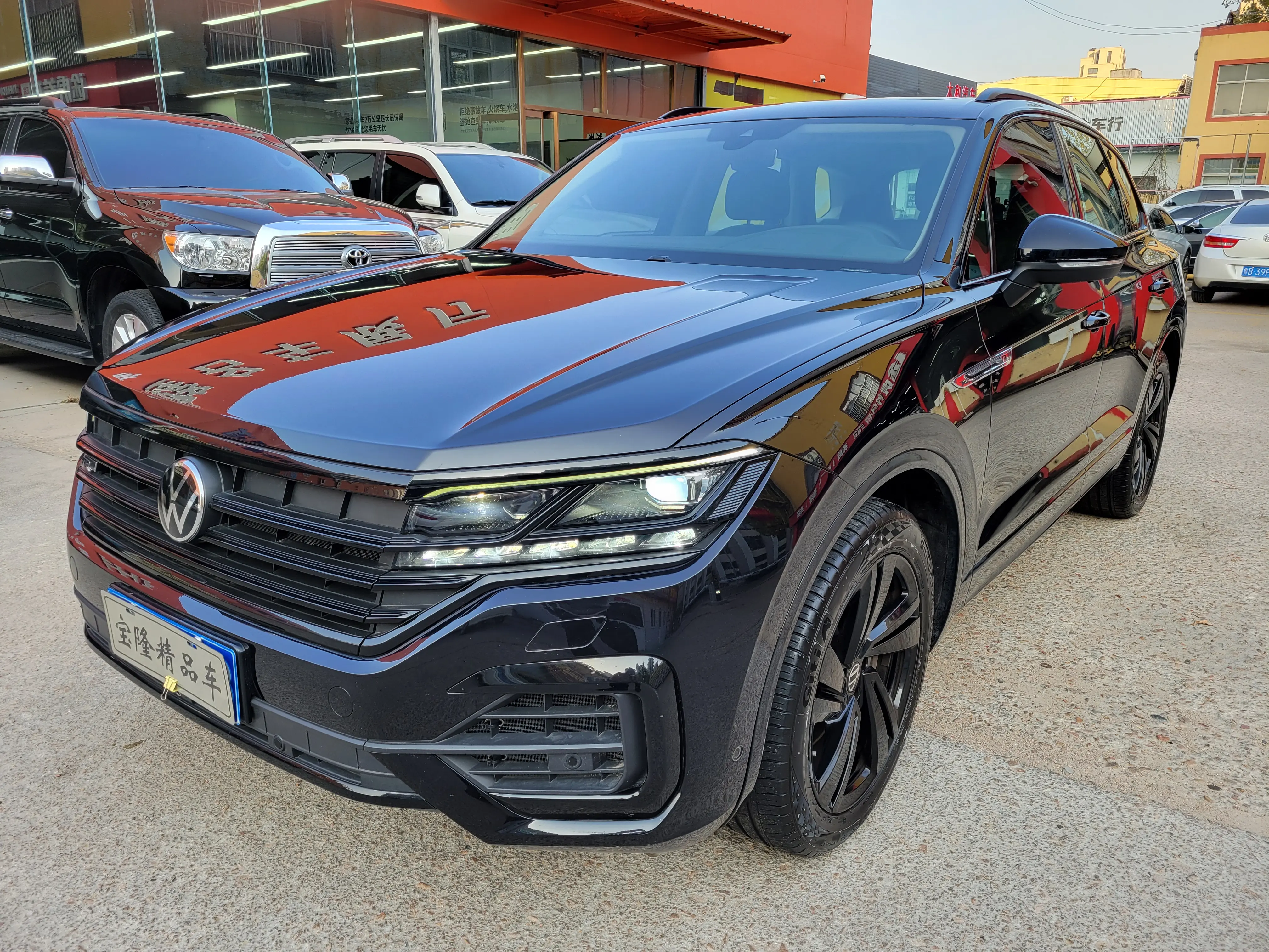 Volkswagen Touareg  из Китая