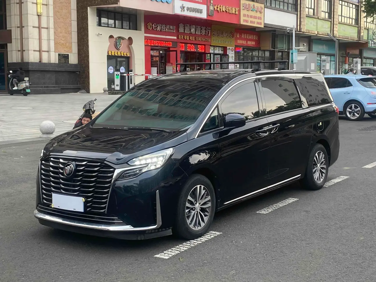 Buick GL8  из Китая