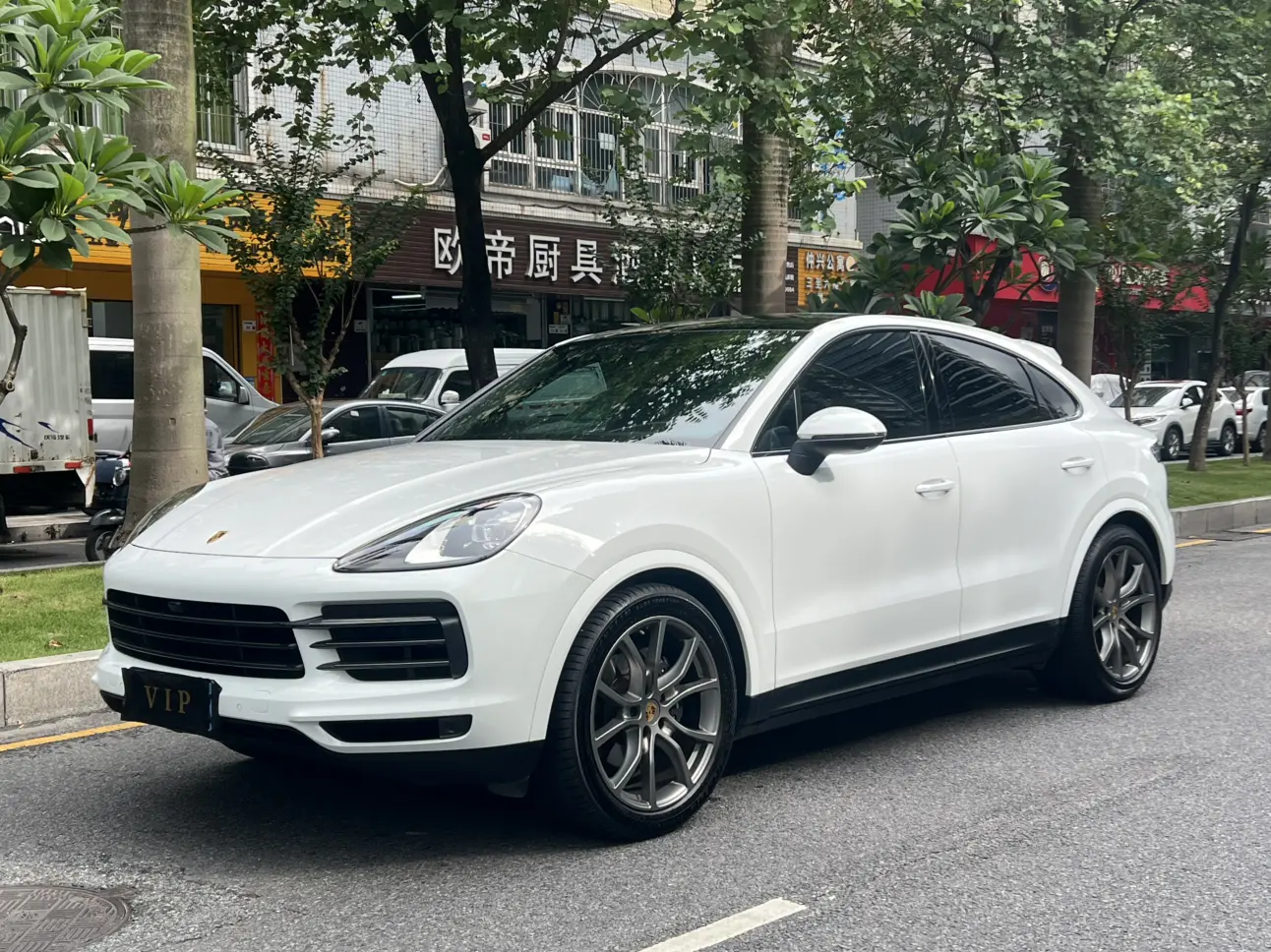 Porsche Cayenne Coupe  из Китая