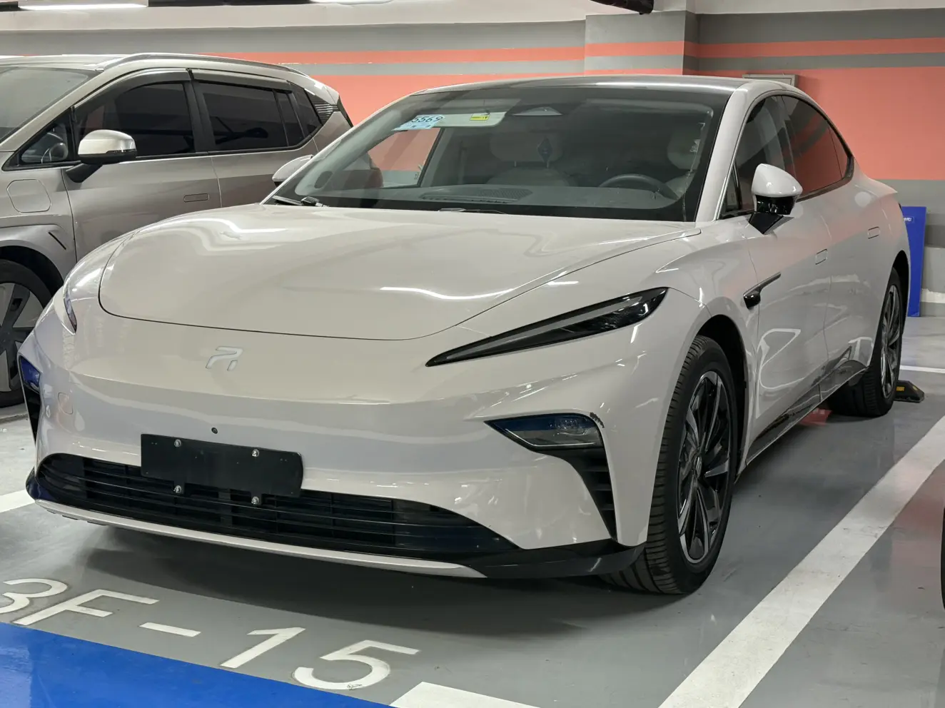 Rising Auto Feifan F7  из Китая