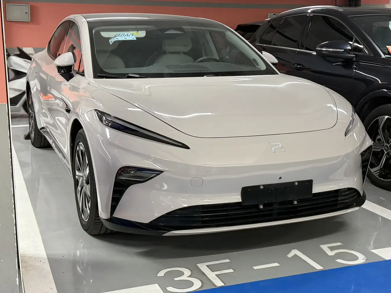 Rising Auto Feifan F7  из Китая