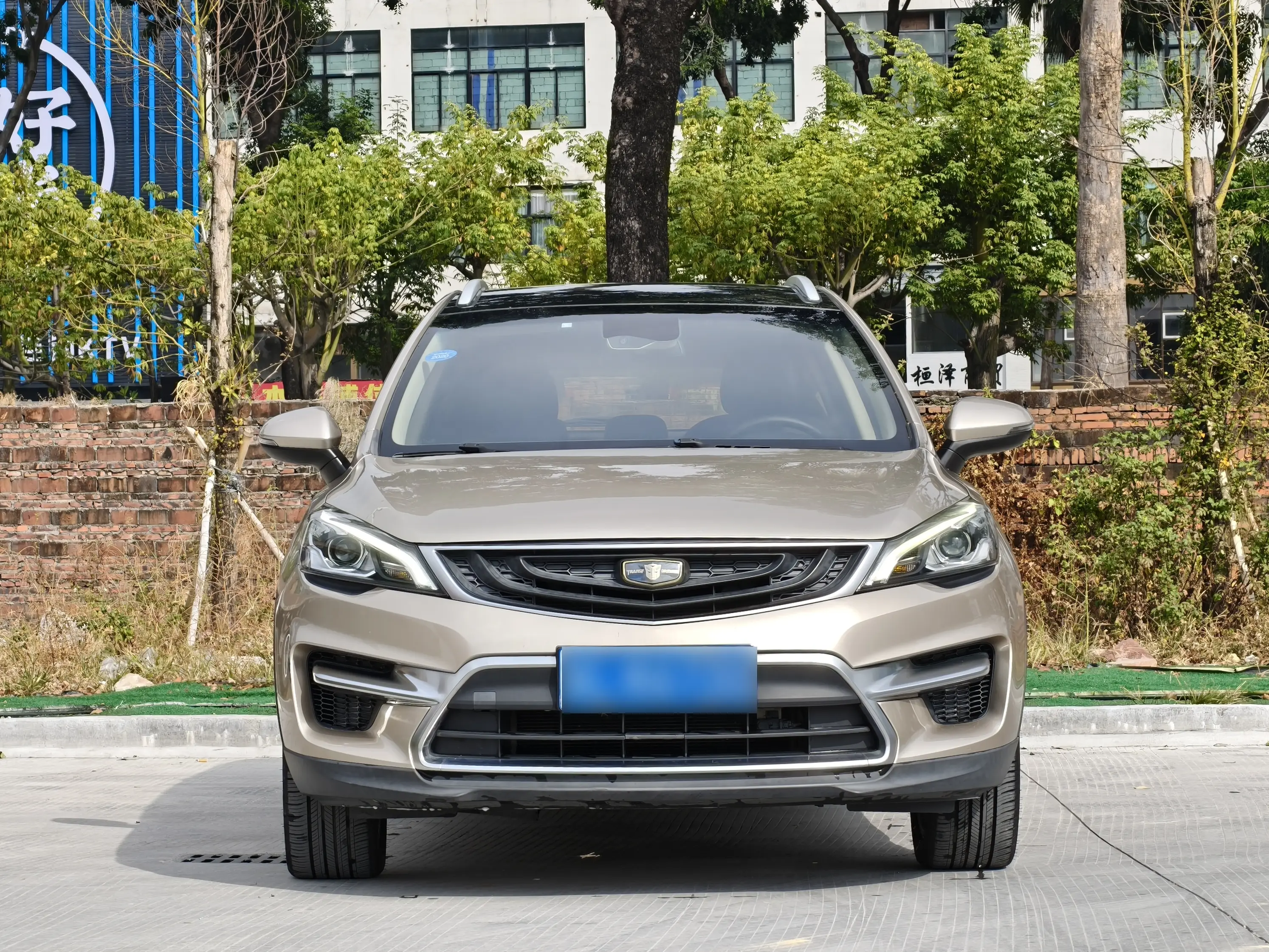 Geely Emgrand GS  из Китая
