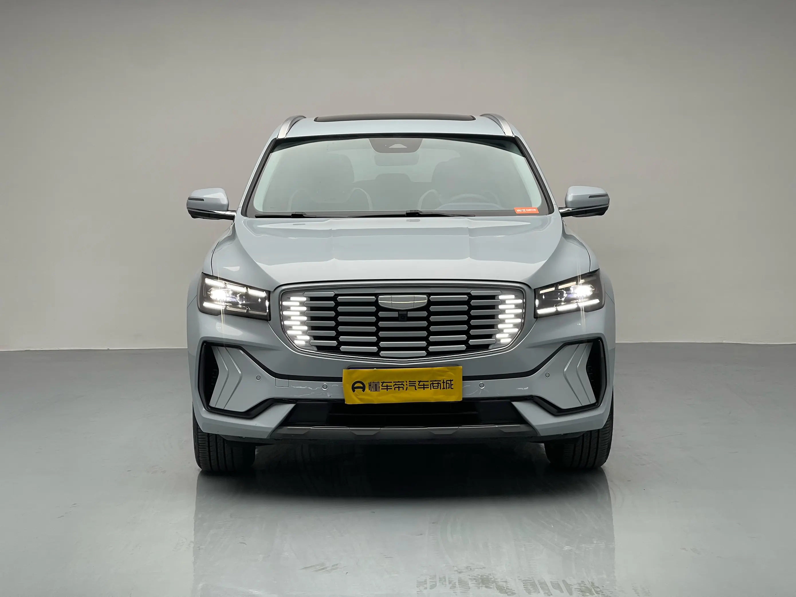 Geely Monjaro (Xingyue L)  из Китая