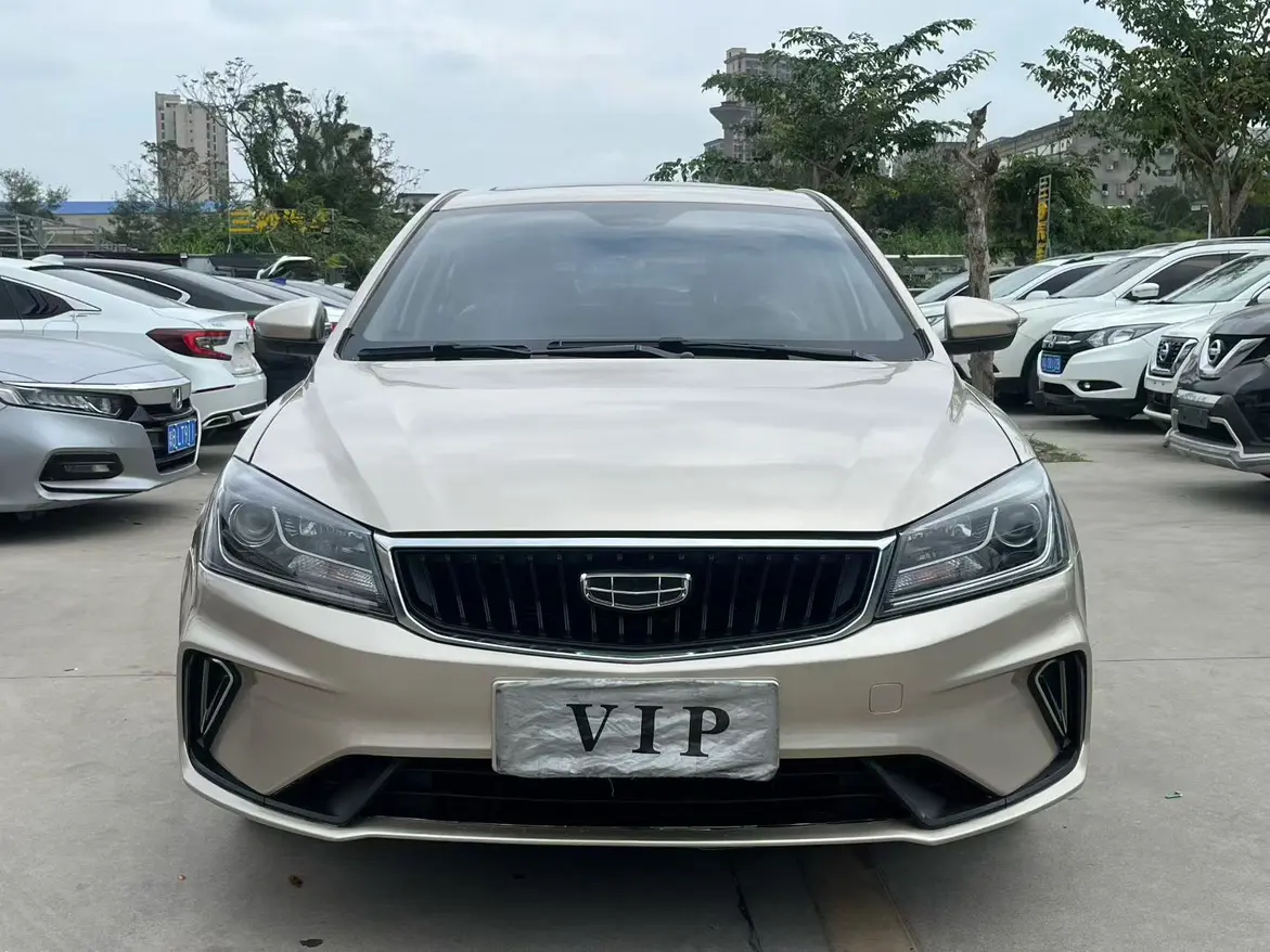 Geely Emgrand  из Китая